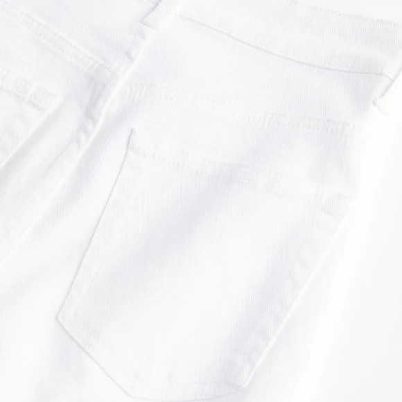 Stylish White Wide-Leg Pants - Picture 2 of 8